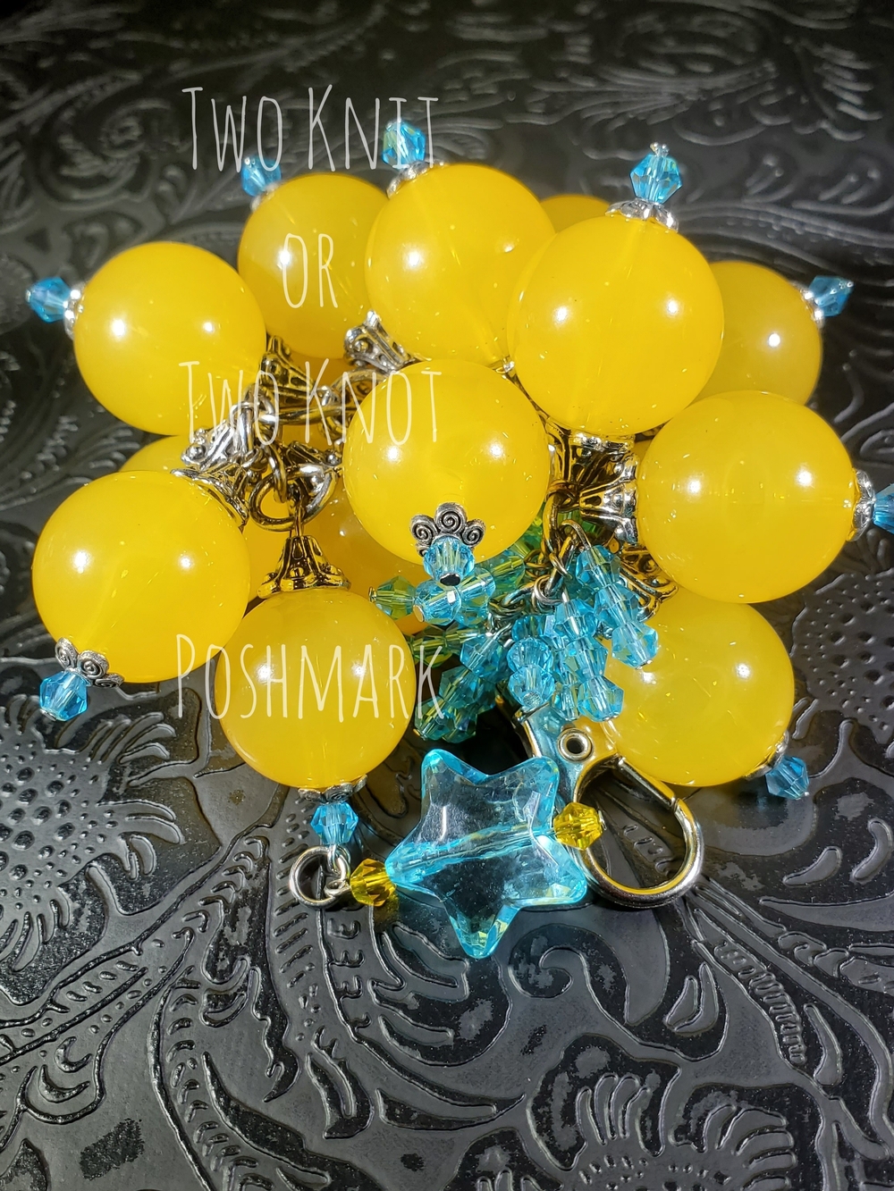 NWT Handmade Yellow Beaded Grape Cluster Keys Card Holder Purse Bag Zipper Charm - Picture 4 of 4